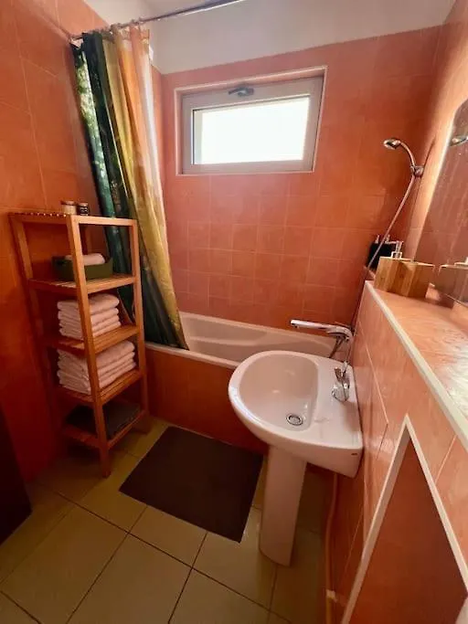 Apartment Quadra Place Bucharest