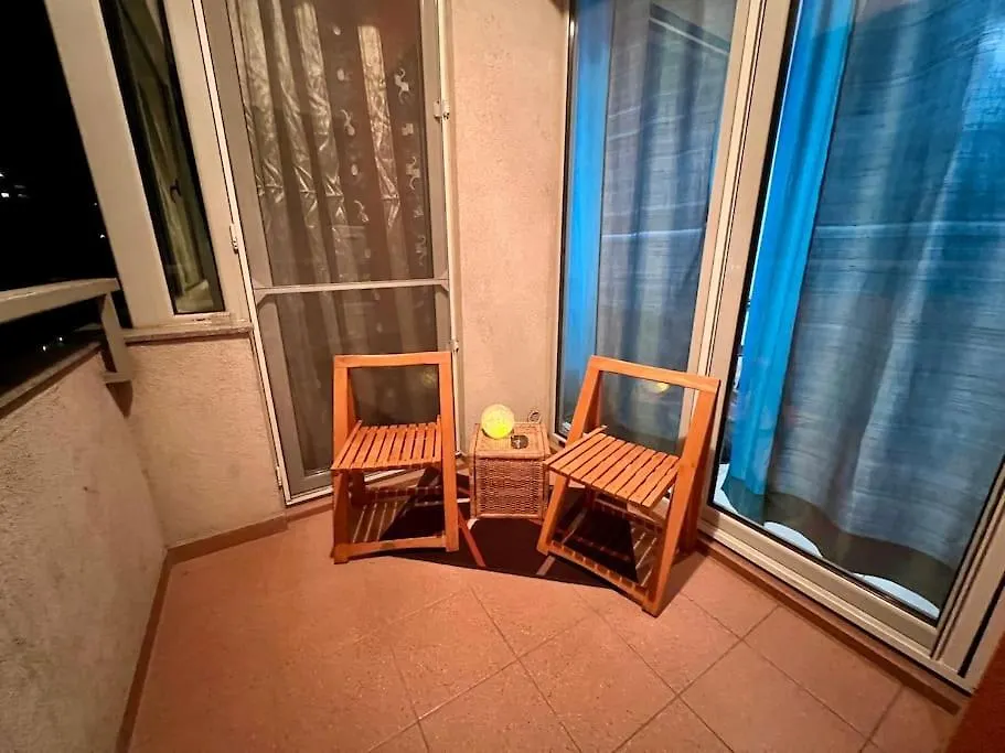 Apartment Quadra Place Bucharest
